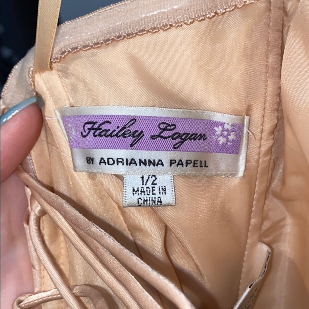 Dress - Picture 4 of 4